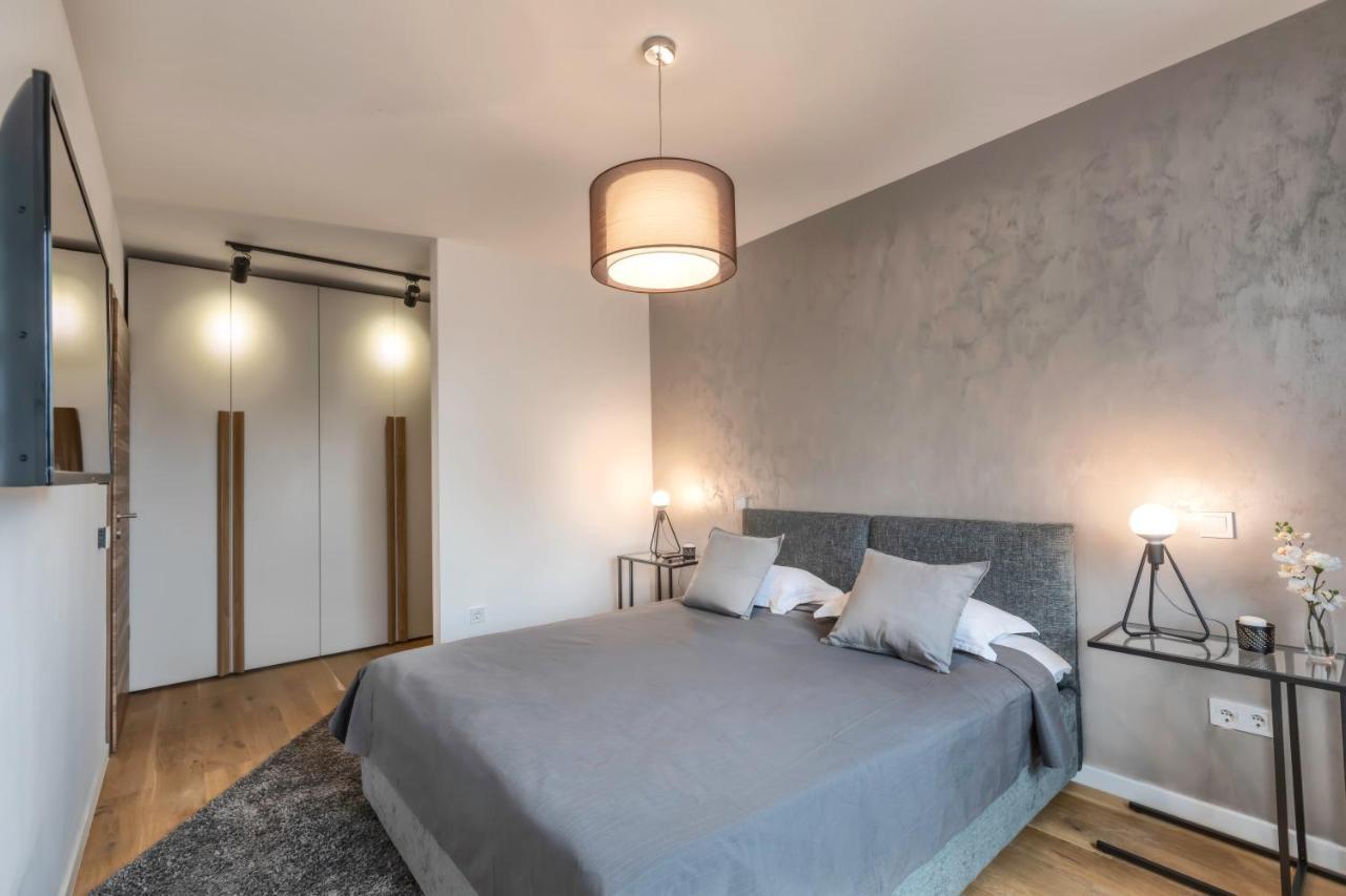 Cosmopolit Booking Брашов Экстерьер фото
