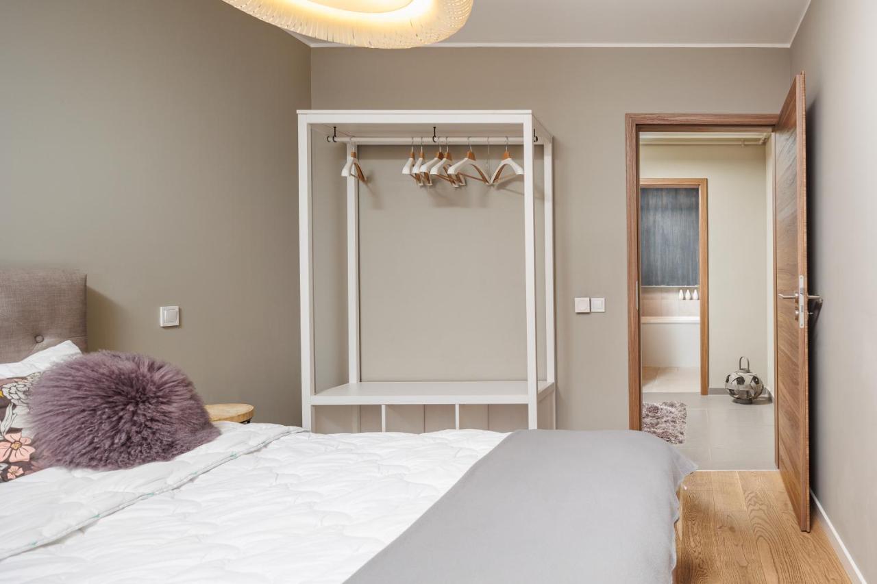 Cosmopolit Booking Брашов Экстерьер фото