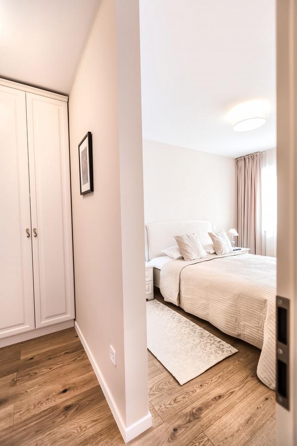 Cosmopolit Booking Брашов Экстерьер фото