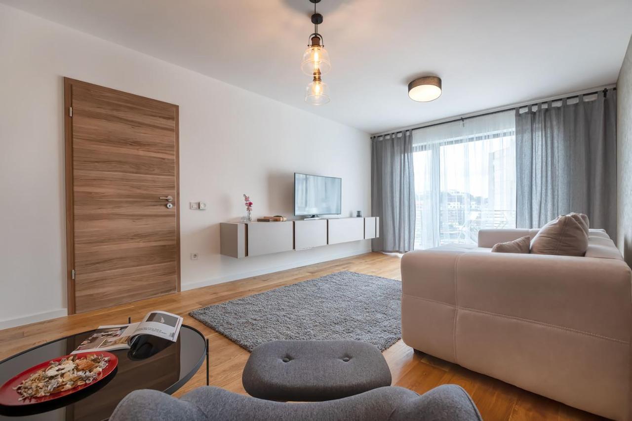 Cosmopolit Booking Брашов Экстерьер фото