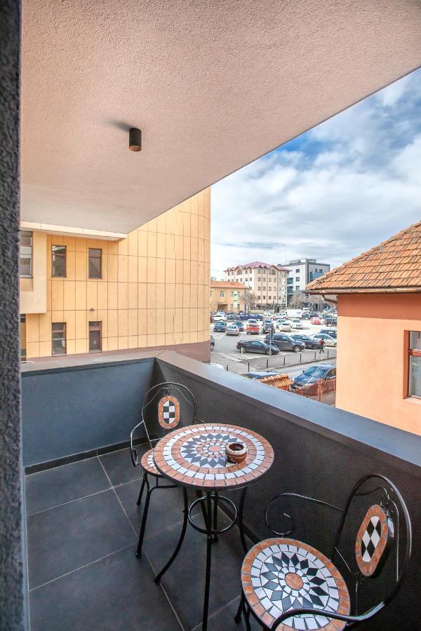 Cosmopolit Booking Брашов Экстерьер фото