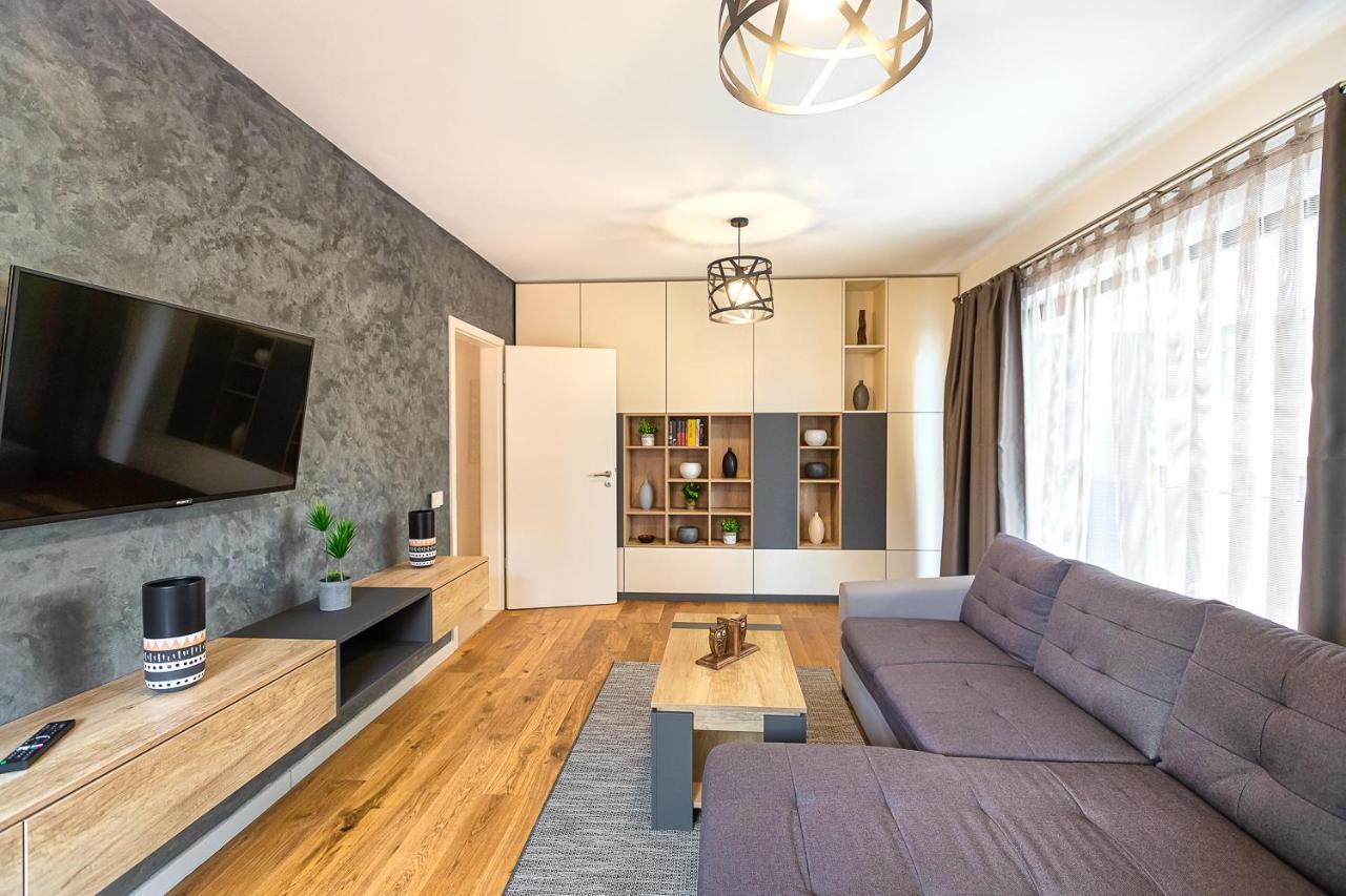 Cosmopolit Booking Брашов Экстерьер фото
